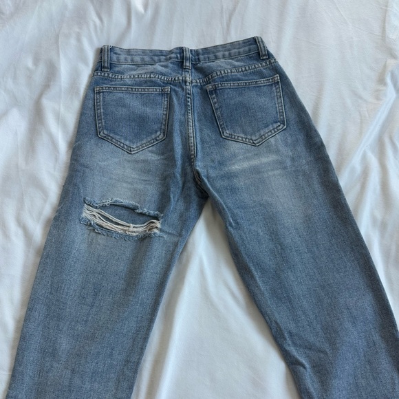 Princess Polly Jeans - Butt Rip - Picture 5 of 5